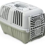 Transporter dla kota marki YARRO pratiko plastik zielono szary